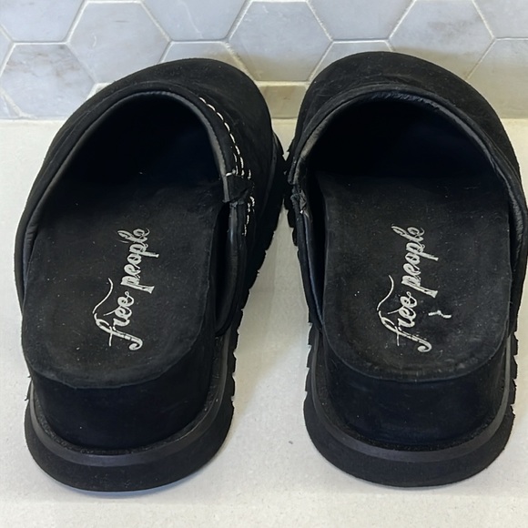 Free People Milo Everyday Mule - Size 8 - Picture 3 of 5